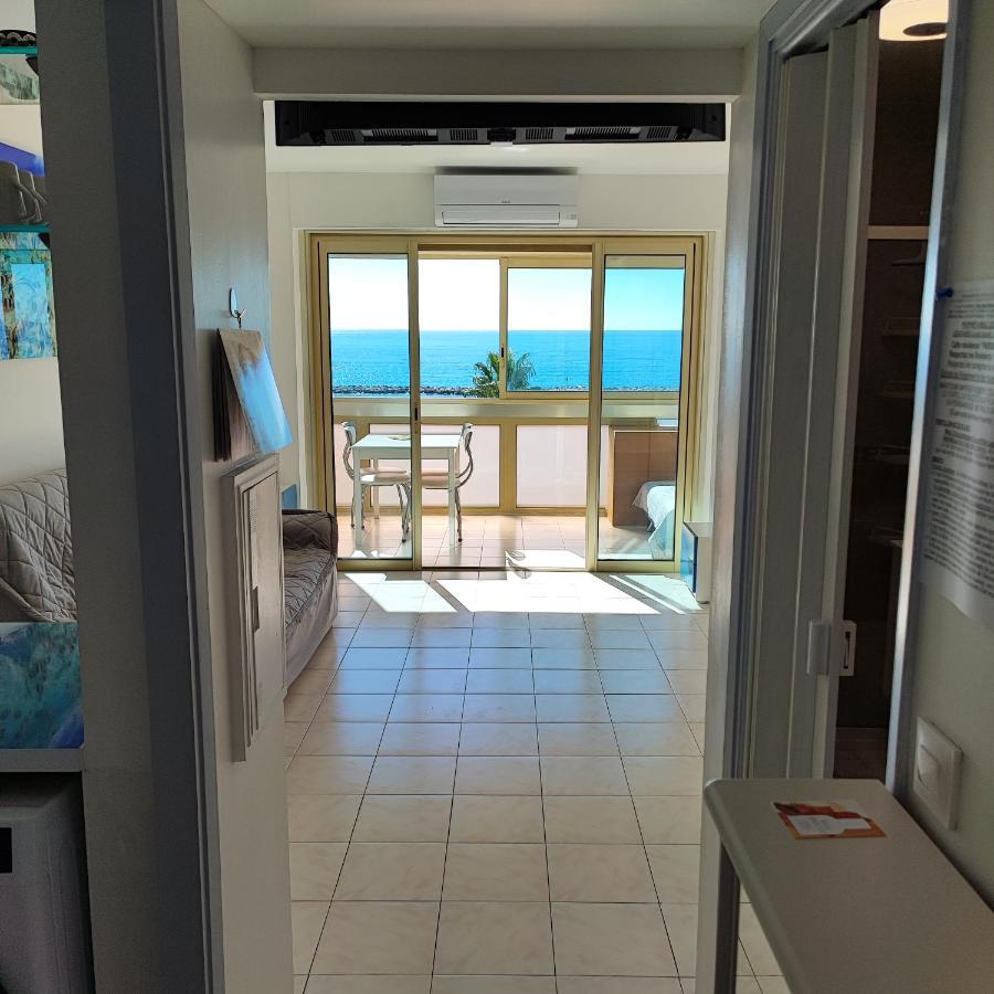 Grand Studio Bord De Mer- Acces Direct Aux Plages Сен-Лоран-дю-Вар Екстер'єр фото